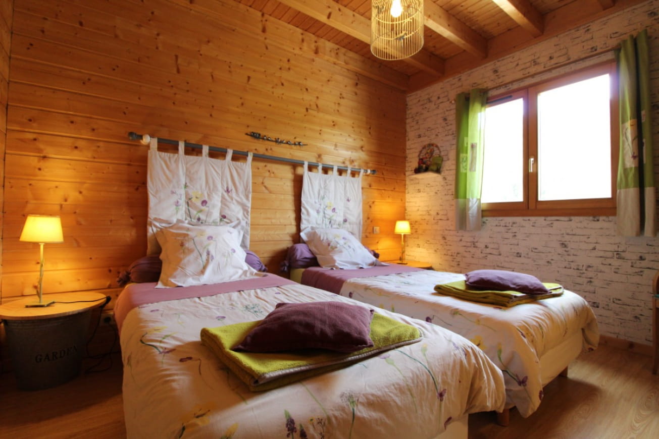 Chalet Les Saisons All Comforts With Jacuzzi And Sauna Between